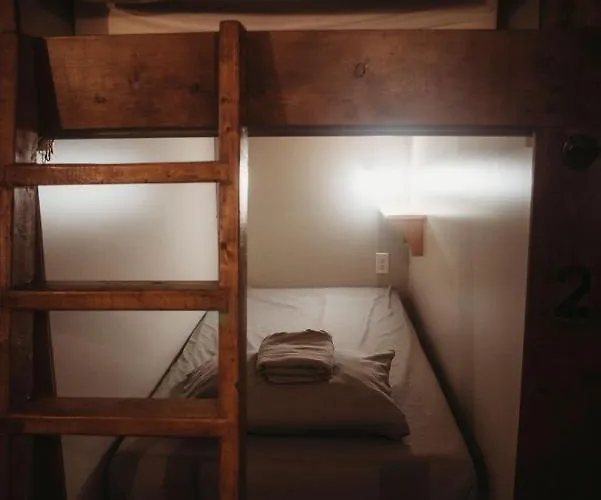 Dormitory Room Mixed