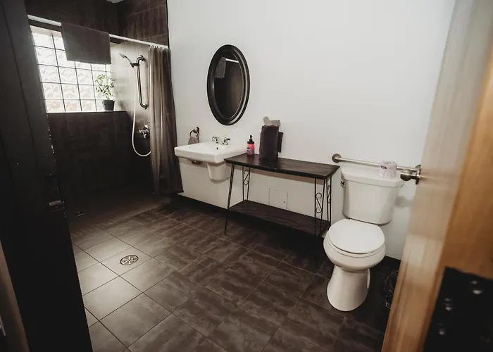 Queen Suite