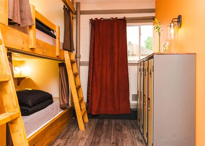 Dormitory Room Female only