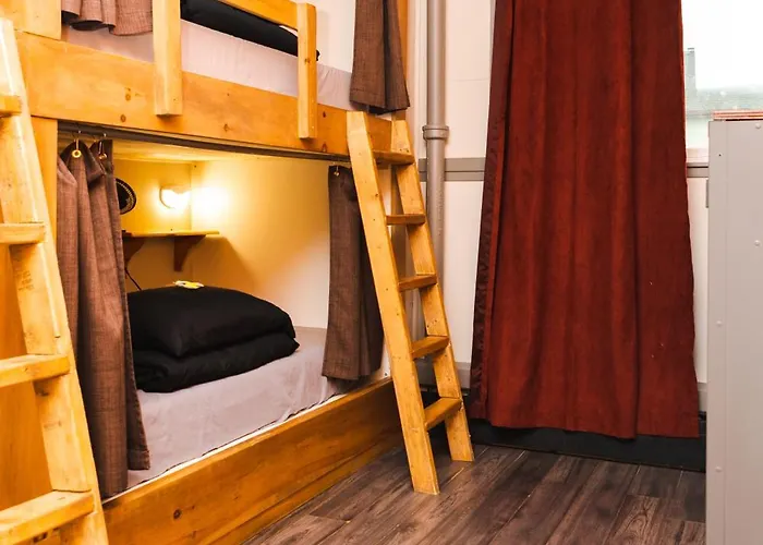 Dormitory Room Female only