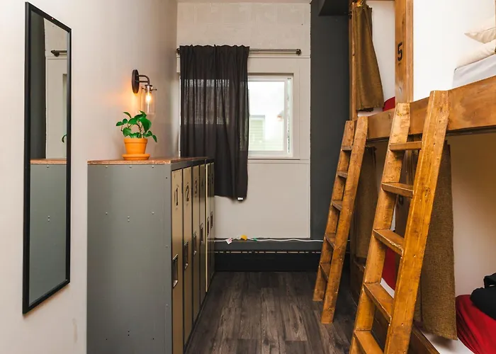 Dormitory Room Male only