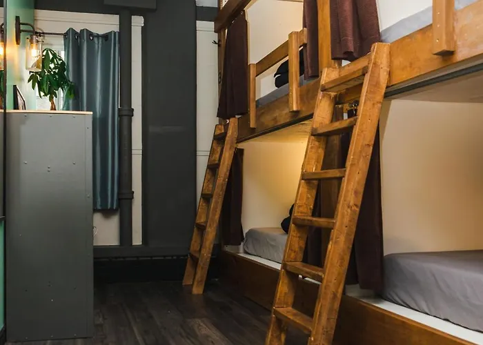 Dormitory Room Mixed
