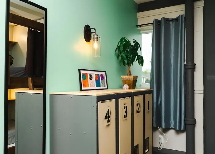 Dormitory Room Mixed